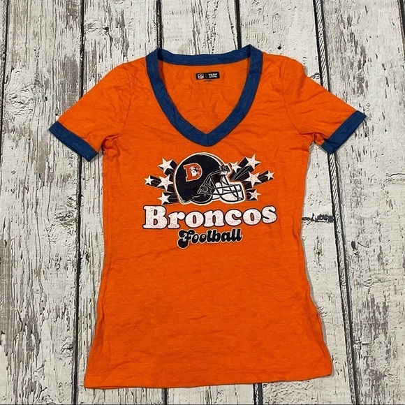 Women's Denver Broncos NFL Football Sports Tee Top Shirt - Picture 1 of 7